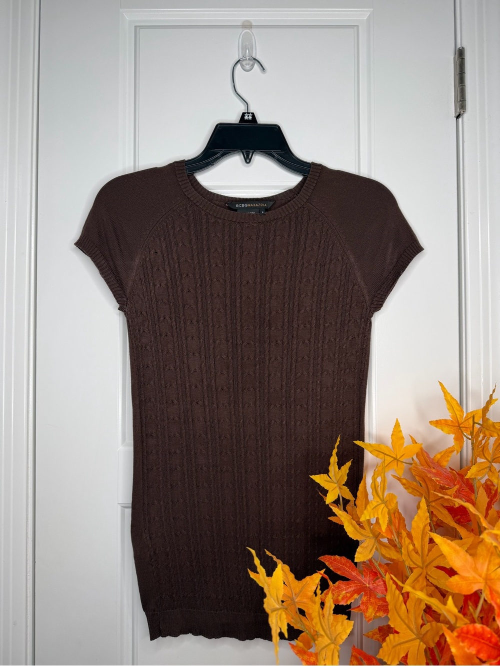 BCBGMaxAzria Brown Short-Sleeve Cable Knit Scoop Neck Sweater